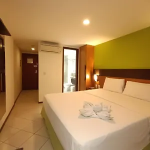 Acolhedora Em Hotel Natal